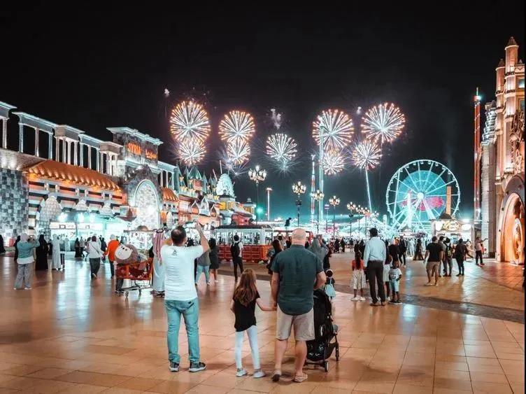 迪拜地球村乐园公布新年庆祝活动